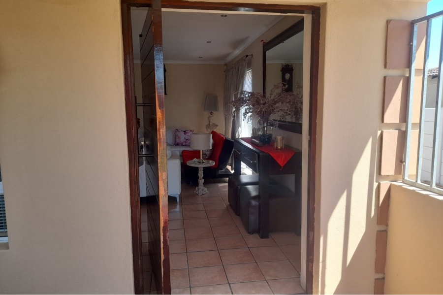 3 Bedroom Property for Sale in Vredelust Western Cape